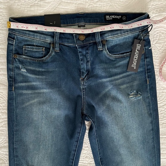 Blank NYC. Classic mid-rise skinny jeans. Size 28. - Picture 9 of 11